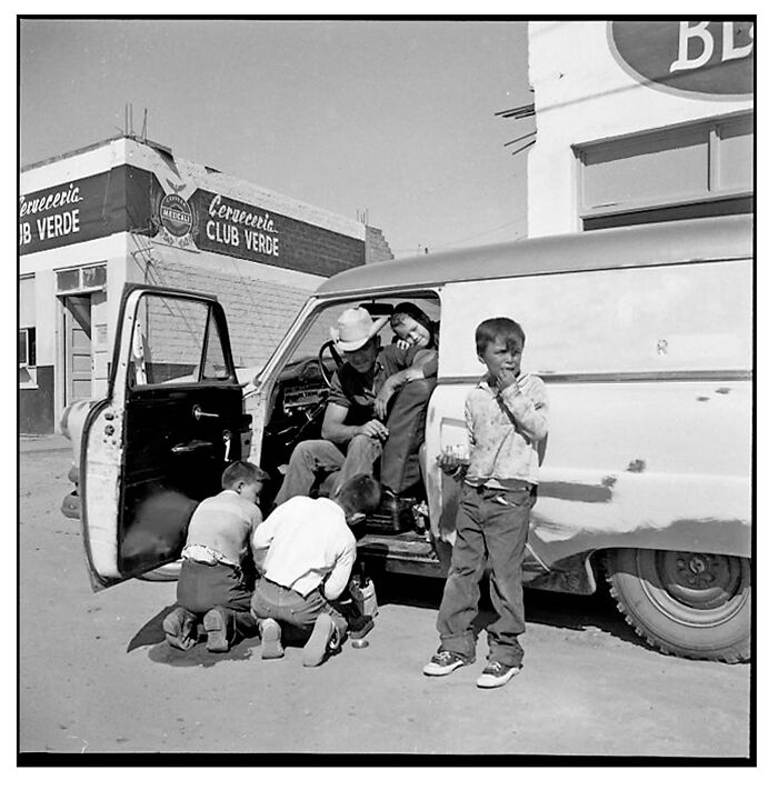 Shoe Shine Boys, Ensenada, 1963