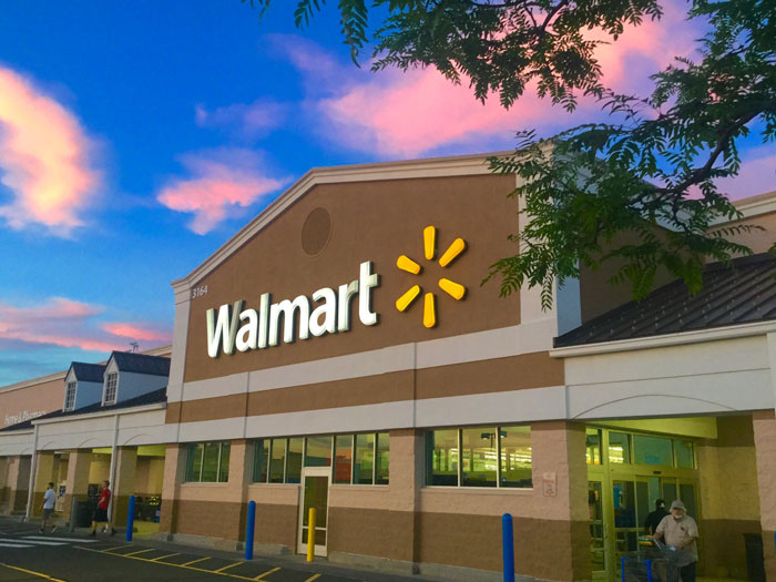 Walmart’s ‘Employee Of The Week’ Post Goes Viral With 51K Reactions As People Start Praising The Worker With Hilarious Made-Up Stories