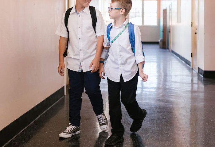 Rich Parents Want To Adopt Their Son's Friend From His Single Mom, The Mom Only Then Realizes All The Red Flags Rich Parents Want To Adopt Their Son's Friend From His Single Mom, The Mom Only Then Realizes All The Red Flags