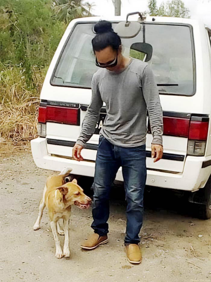 A Man Walked 70km In 3 Days From Kota Kinabalu Airport To Get To His Hometown Kota Marudu To Avoid Spreading Covid-19 After Returning From Japan. His Name Is Alixson Mangundok. He Also Adopted A Dog He Met During The Journey