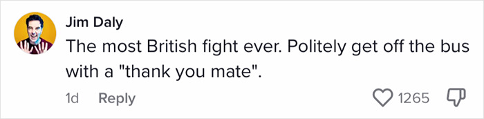 Woman Defended By Fellow Passengers After Random Guy Tries To Sit Next To Her On Empty Bus Woman Defended By Fellow Passengers After Random Guy Tries To Sit Next To Her On Empty Bus