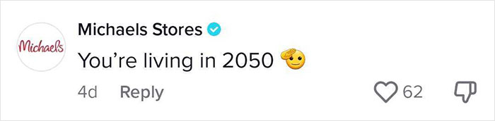 Woman Stuck On Roof Decides It’s Faster To Call Uber Eats For Help Woman Stuck On Roof Decides It’s Faster To Call Uber Eats For Help