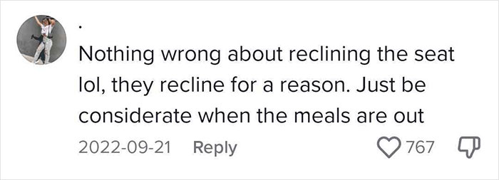Plane Passenger Gets Tired Of Neighbors Invading Her Privacy By Reclining Their Seats, Starts Swiveling Air-Con Vents Right On Their Face Plane Passenger Gets Tired Of Neighbors Invading Her Privacy By Reclining Their Seats, Starts Swiveling Air-Con Vents Right On Their Face