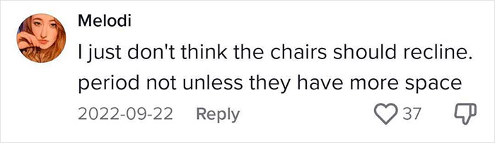 Plane Passenger Gets Tired Of Neighbors Invading Her Privacy By Reclining Their Seats, Starts Swiveling Air-Con Vents Right On Their Face Plane Passenger Gets Tired Of Neighbors Invading Her Privacy By Reclining Their Seats, Starts Swiveling Air-Con Vents Right On Their Face
