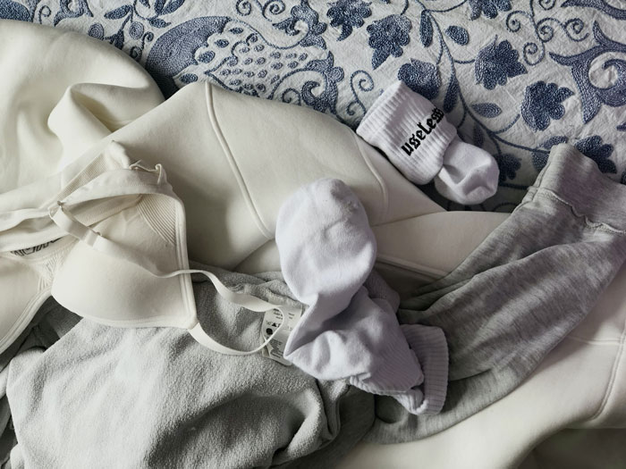 “[Am I The Jerk] For Being Uncomfortable With My GF Being Naked Around Her Dog?”