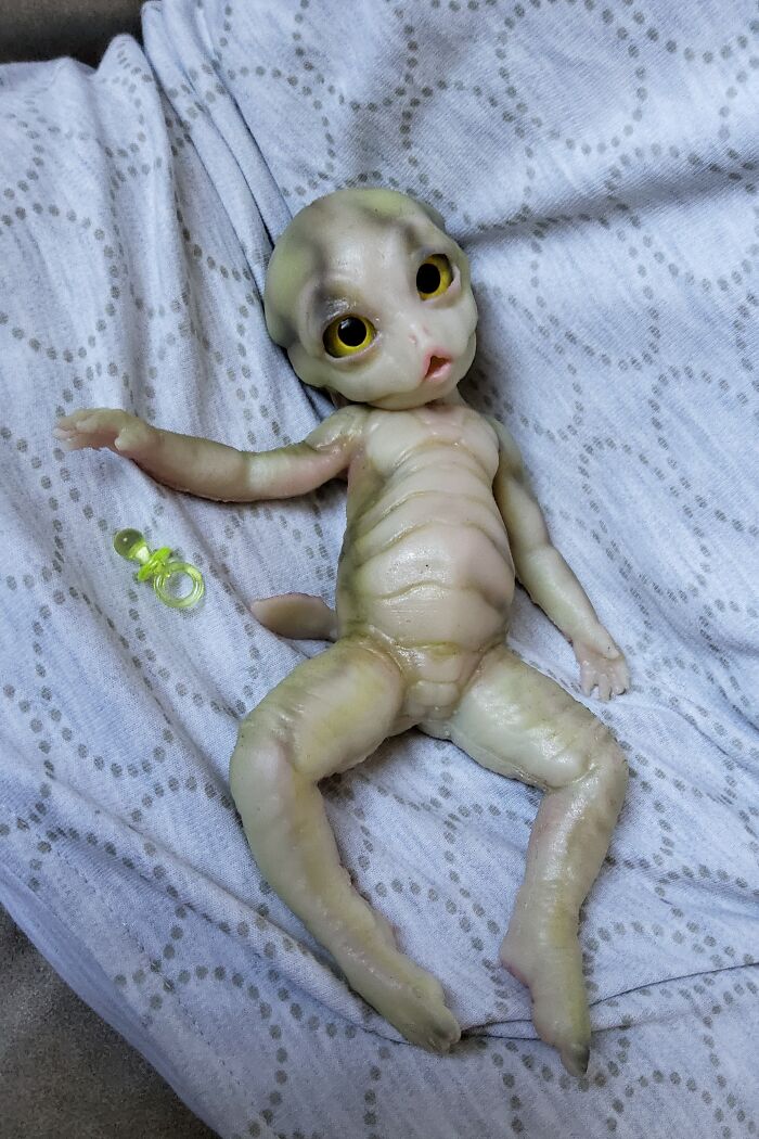 I Designed Silicone Reptiles That Can Be Immersed In Water