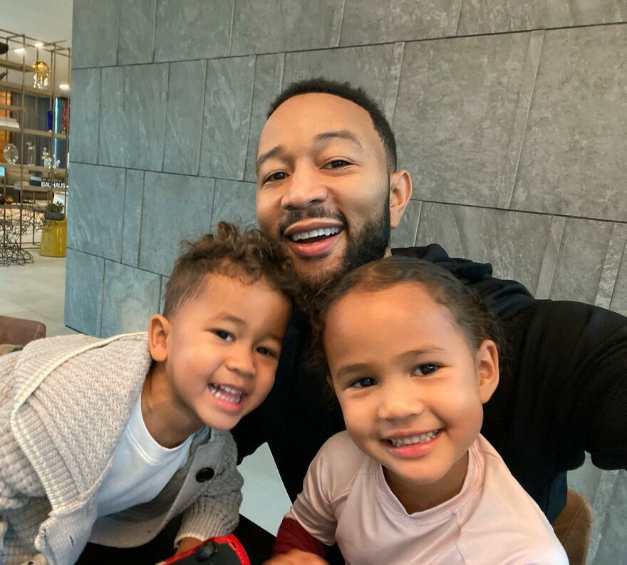 Study Reveals That Fathers Are Happier Than Mothers (25 Pics Of Celebrity Parents)