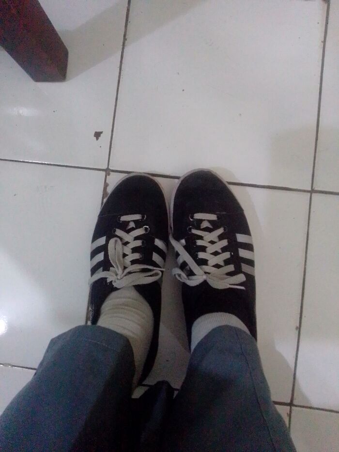 I'm Wearing These To School Right Now. A Pair Of Black Volleyball Shoes