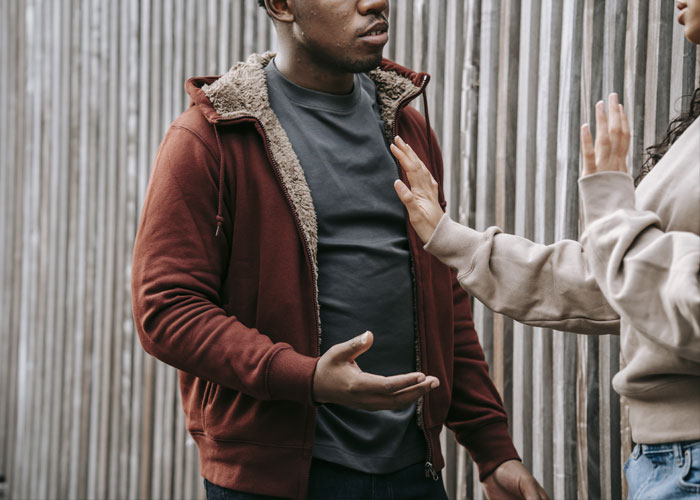 32 Things That Only Attractive People Can Get Away With, As Shared In This Viral Thread