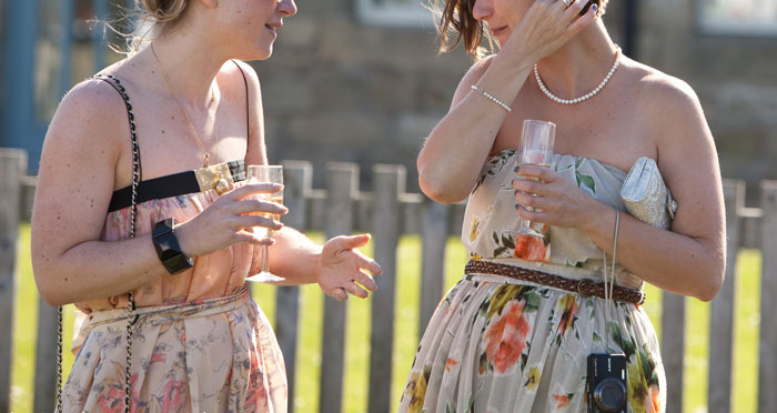 Family Drama Ensues As This Woman Decides Not To Attend Her Sister’s Wedding, Not Willing To Comply With The Strict Dress Code She Dislikes Family Drama Ensues As This Woman Decides Not To Attend Her Sister’s Wedding, Not Willing To Comply With The Strict Dress Code She Dislikes