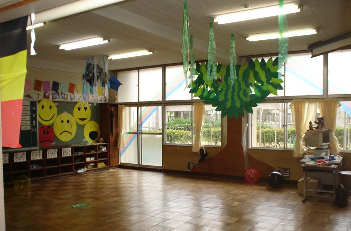 Principal Doesn't Believe 12 Y.O. Who Says She Doesn't Go To His School, Gets Police Called On Him And Loses His Career Principal Doesn't Believe 12 Y.O. Who Says She Doesn't Go To His School, Gets Police Called On Him And Loses His Career