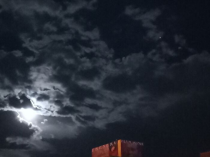 Reno, Nevada Hidden Supremo Moon
