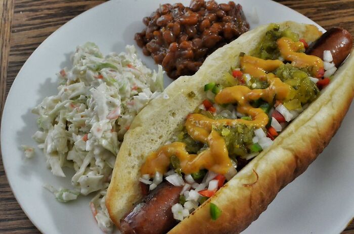 Person Asks "What Is Some ‘Poor People's Food’ That You Will Eat No Matter How Wealthy You Get?", And 30 Folks Deliver