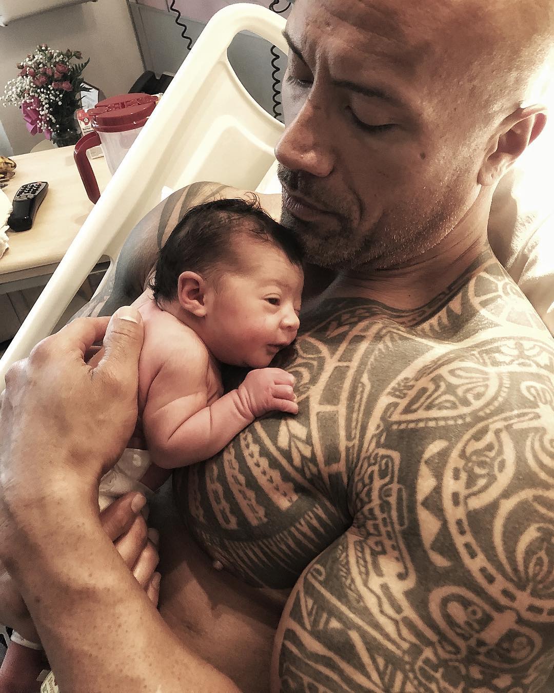 Study Reveals That Fathers Are Happier Than Mothers (25 Pics Of Celebrity Parents)