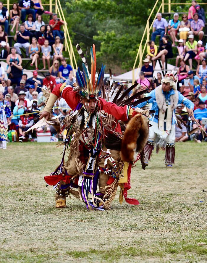 32 Pictures Of Dancers And Their Beautiful Costumes