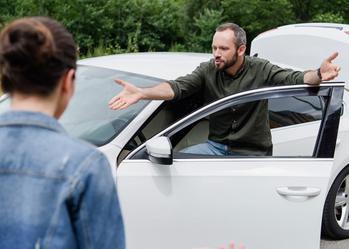 Person Decided To Block A Car For Exactly 17 Minutes And 20 Seconds To Get Revenge, They Drive Off And Regret It Dearly Person Decided To Block A Car For Exactly 17 Minutes And 20 Seconds To Get Revenge, They Drive Off And Regret It Dearly