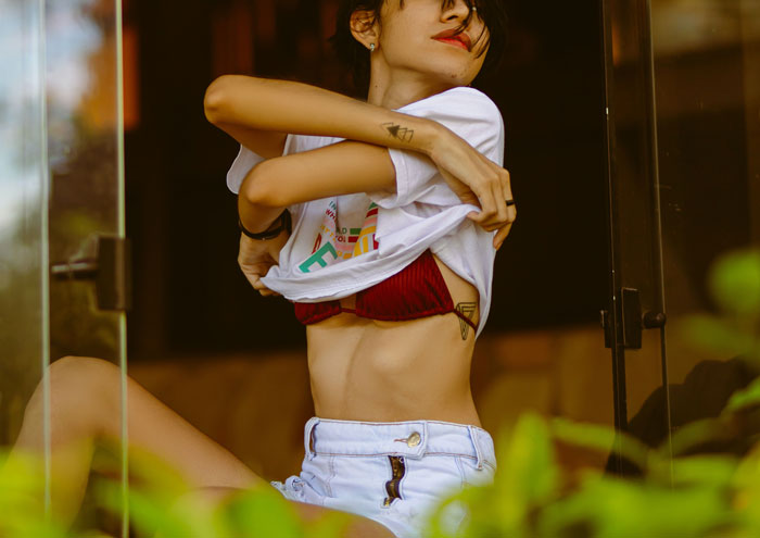 “[Am I The Jerk] For Being Uncomfortable With My GF Being Naked Around Her Dog?”