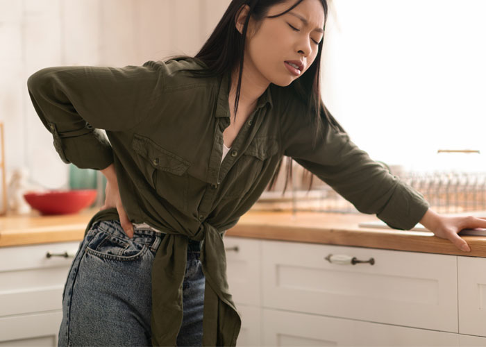 Husband Doesn't Want His Wife To Go On A Birthday Vacation Alone, Calls Her "Selfish" For Wanting Him To Stay With The Kids Husband Doesn't Want His Wife To Go On A Birthday Vacation Alone, Calls Her "Selfish" For Wanting Him To Stay With The Kids