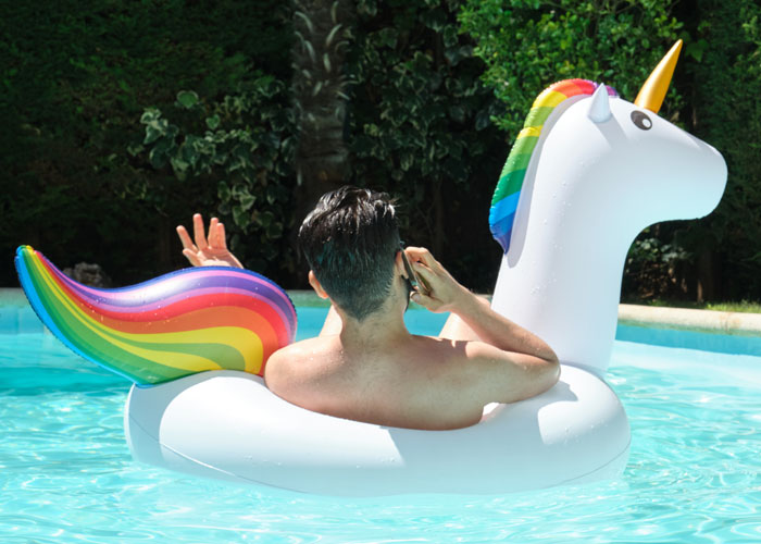 Family Tries Guilt-Tripping A Guy Into Babysitting His 3 Nephews On Vacation, He Refuses And Drama Ensues Family Tries Guilt-Tripping A Guy Into Babysitting His 3 Nephews On Vacation, He Refuses And Drama Ensues