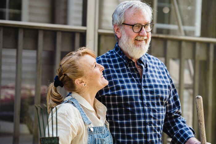 29 Experiences Of Being In A Relationship With A Big Age Gap, Shared In This Online Group