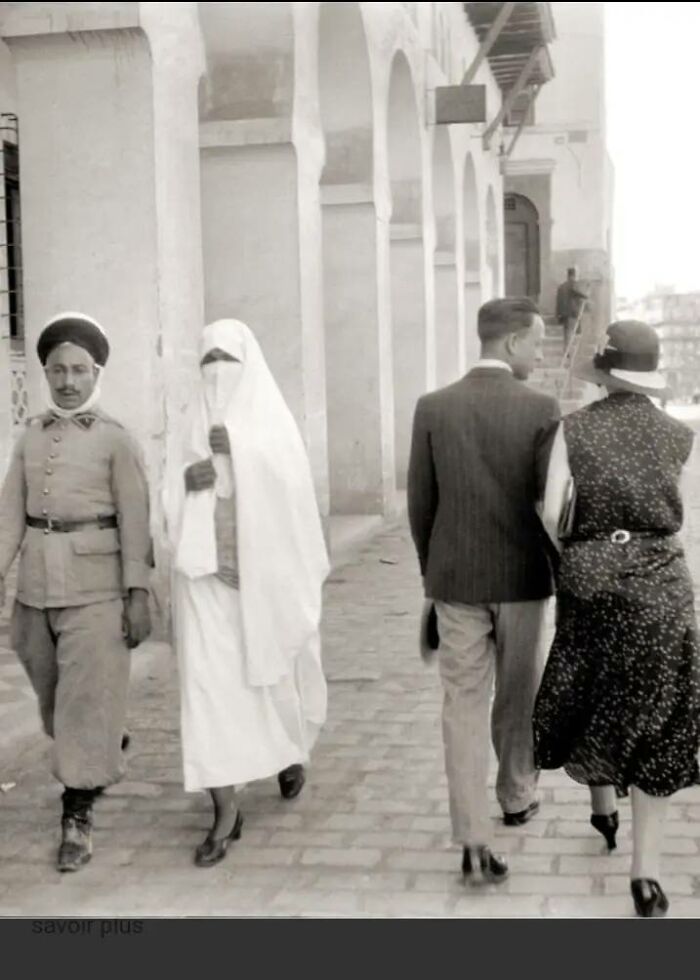 Algeria Algeria 🇩🇿 1940_1960 Muslim Couple And European Couple Two Stories Civilization Religion But One Country