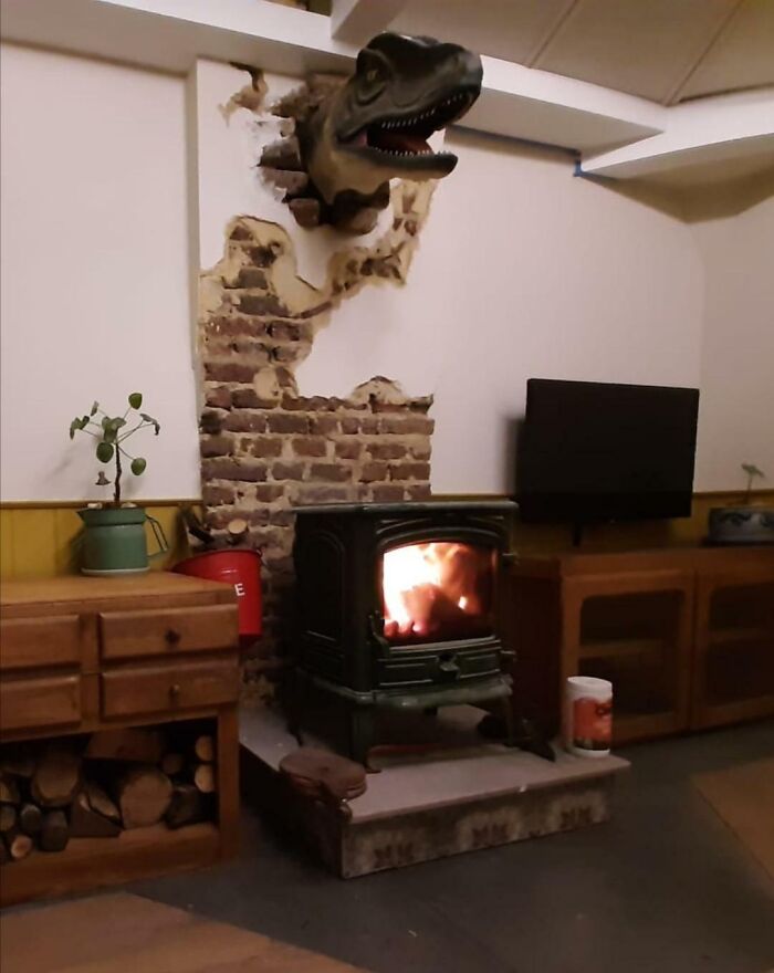 Dino head on the wall 