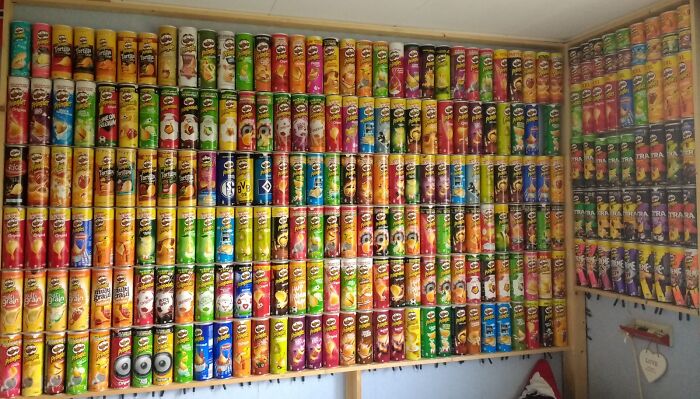 Wall of Pringles 