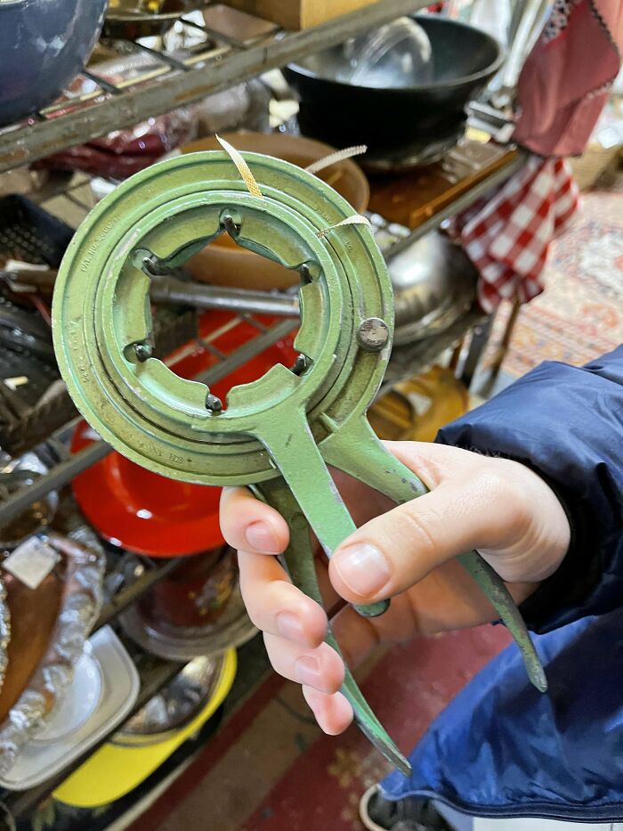 Green Circular Tool With Spikes? We Found This At An Antique Store And Nobody Knew What It Was