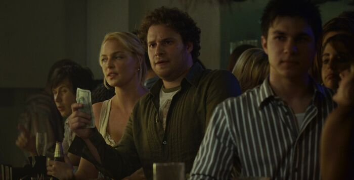 Ban and Alison at the bar 