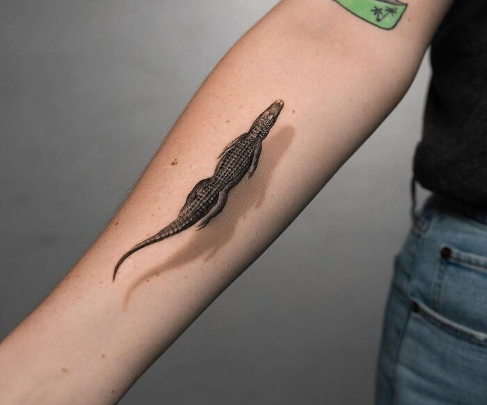 3D Crocodile On An Arm Optical Illusion Tattoo