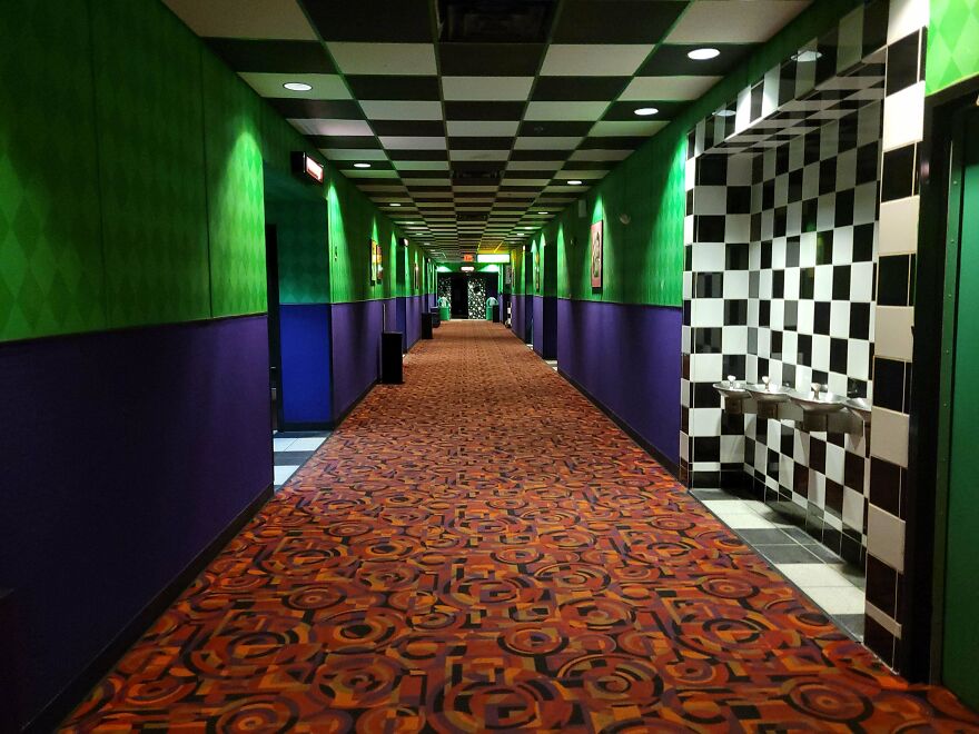 People Share Surreal Pics Of Liminal Spaces Here Are 30 Of The 
