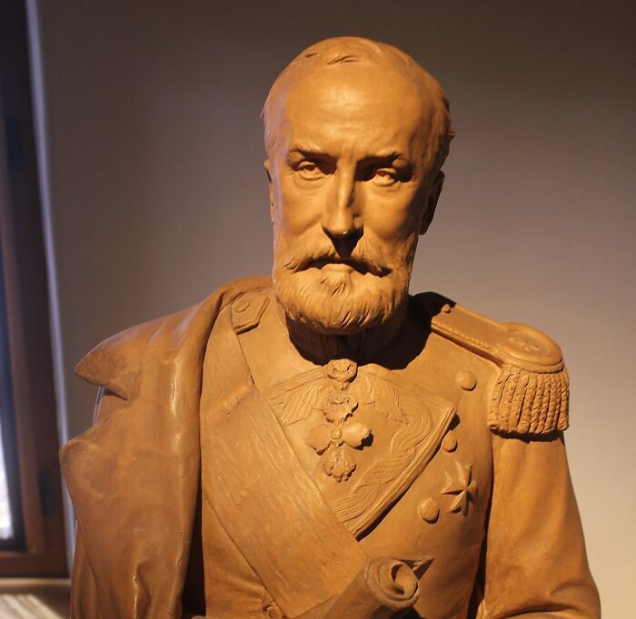 Bronze statue of Johann II