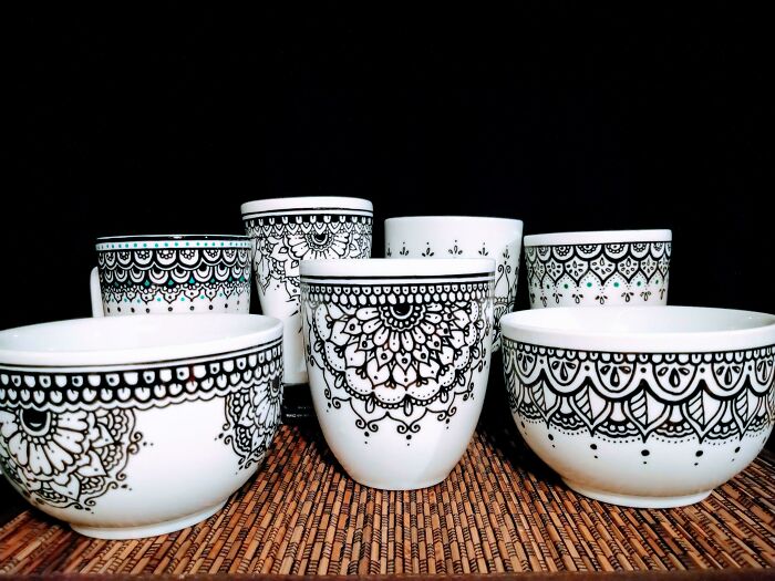 Boring White Cups, Not So Boring Anymore After They Met Me