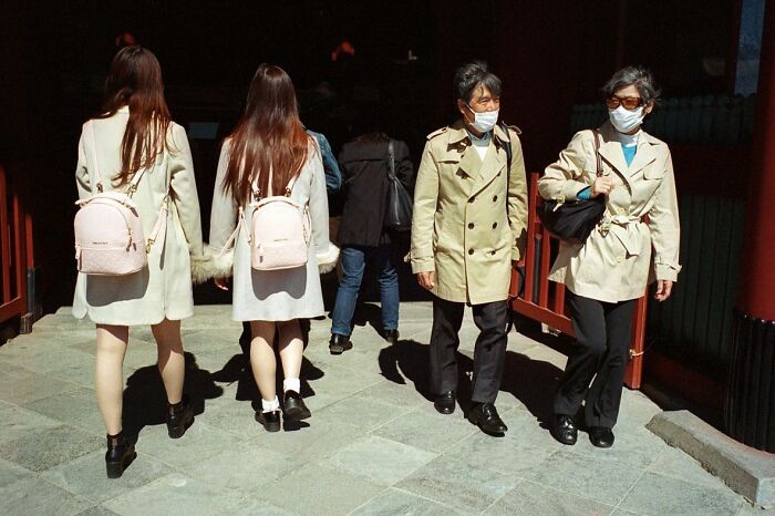 40 New Photos That Show What Daily Life In Japan Looks Like By Photographer Shin Noguchi