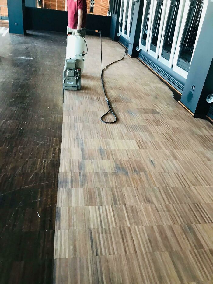 Giving Our Restaurant’s 10-Years-Old Wooden Floor An Industrial Cleaning