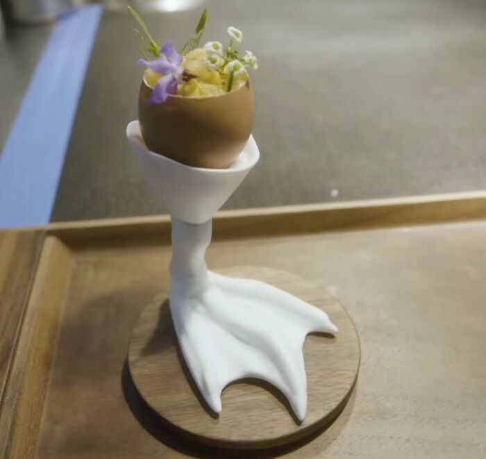 Looks Like A Plant But It's An Actual Dish Served In A 2-Michelin-Star Restaurant In LA