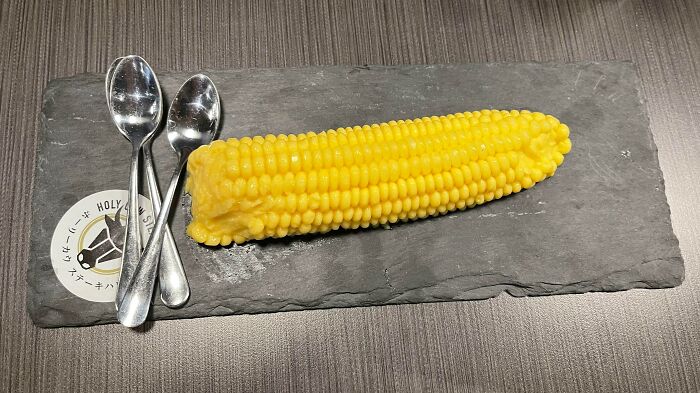 Can’t Believe This Restaurant Did This To Me. I Love Mango Pudding, But They Made It Into The Shape Of Corn. I Hate Corn, So This Is A Nightmare For Me