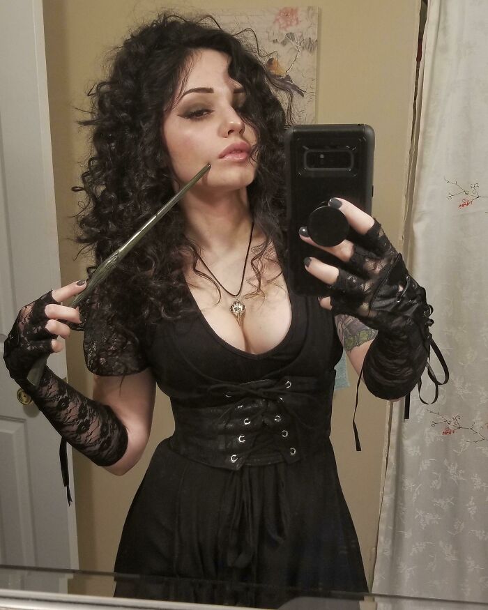 Person cosplaying Bellatrix Lestrange from Harry Potter