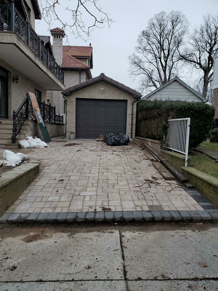 This House Costs $2m+ And They Think This New Driveway Is Fine