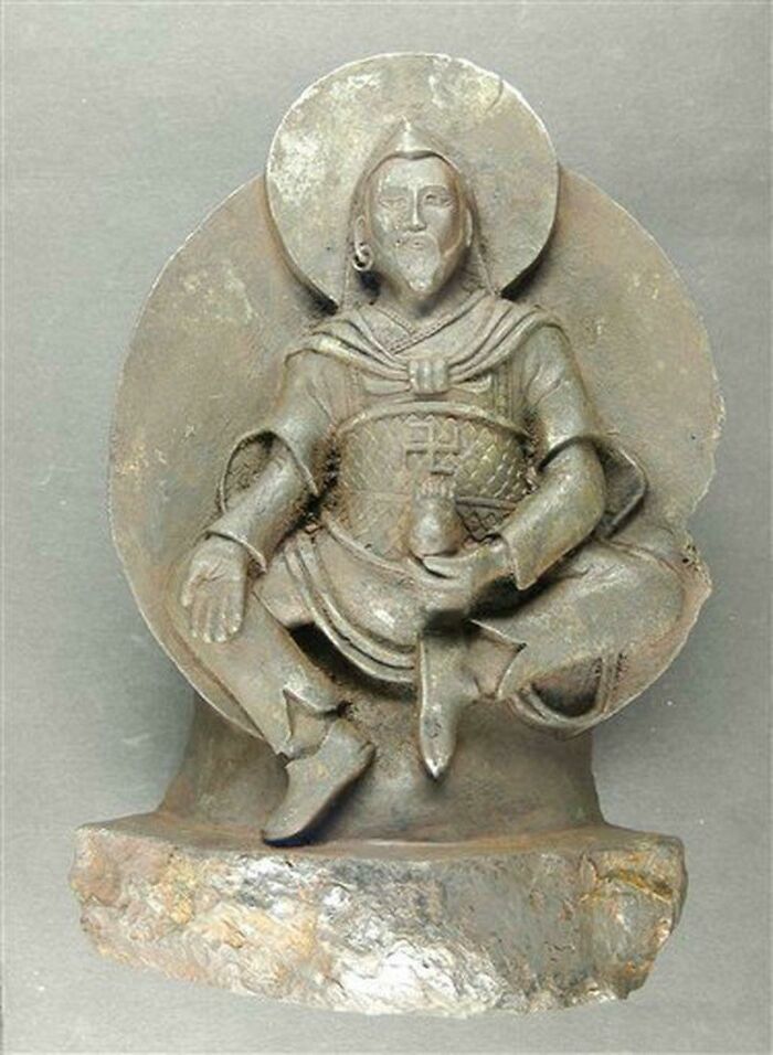 The “Iron Man” Buddha - The Only Statue Carved From A Meteor