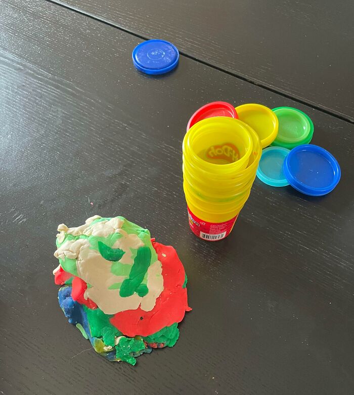 How My Daughter Plays With Play-Doh