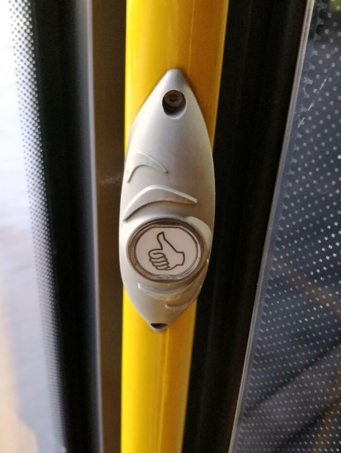  En Finlandia, tienen botones para agradecerle al conductor del autobús