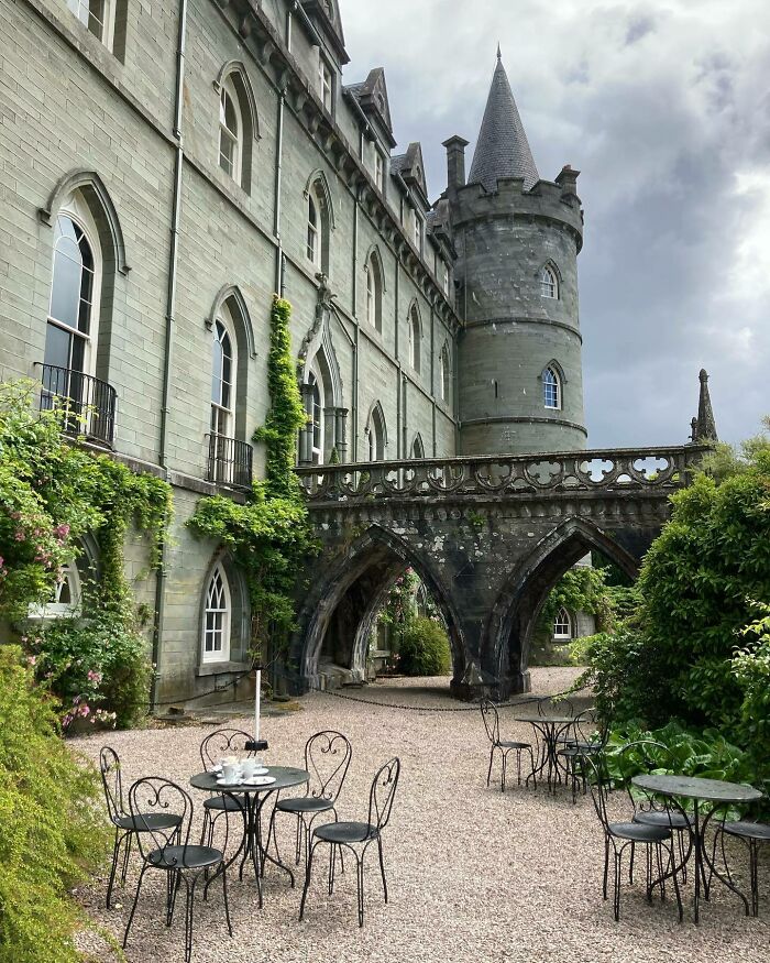 Castillo gótico renovado del siglo XVIII cerca de Inveraray, Argyll y Bute, Escocia