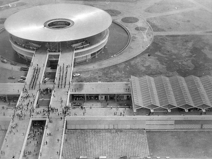 Trade Fair Center, Accra, Ghana, Designed By Vic Adegbite, Jacek Chyrosz, And Stanislaw Rymasze­wski In 1967. One Of Many Collaborations Between African And Eastern European Planners From This Era