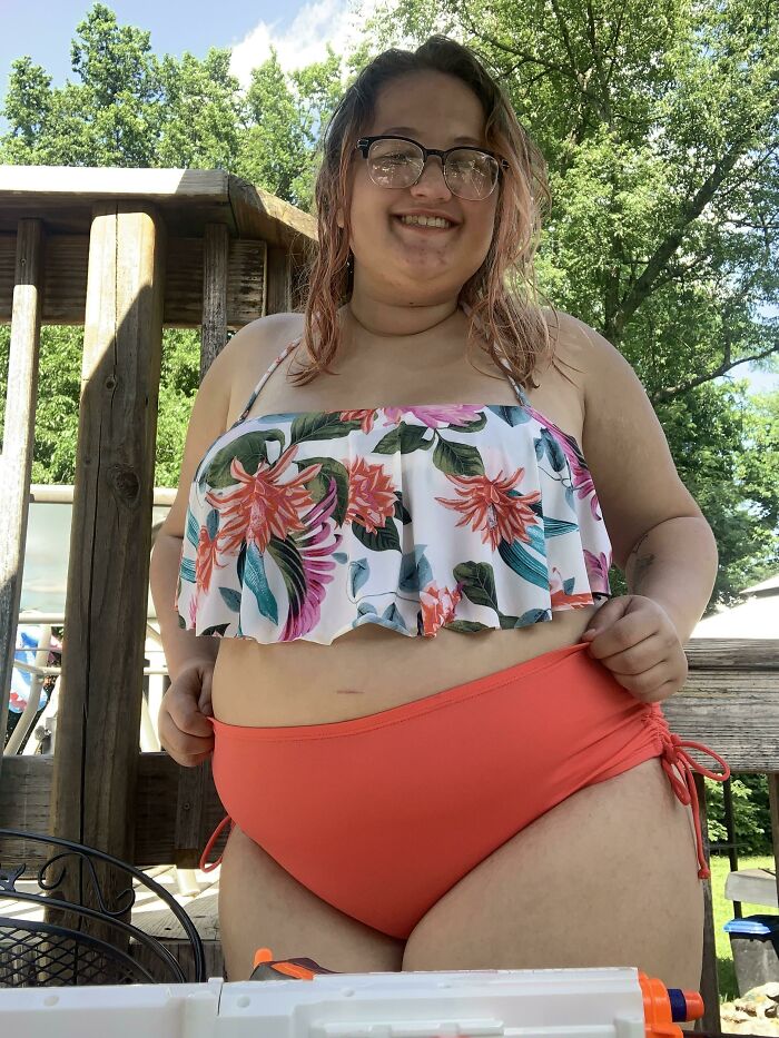 Hey Mom, I Wore A Swimsuit For The First Time In Two Years, I’m Slowly Starting To Love My Body