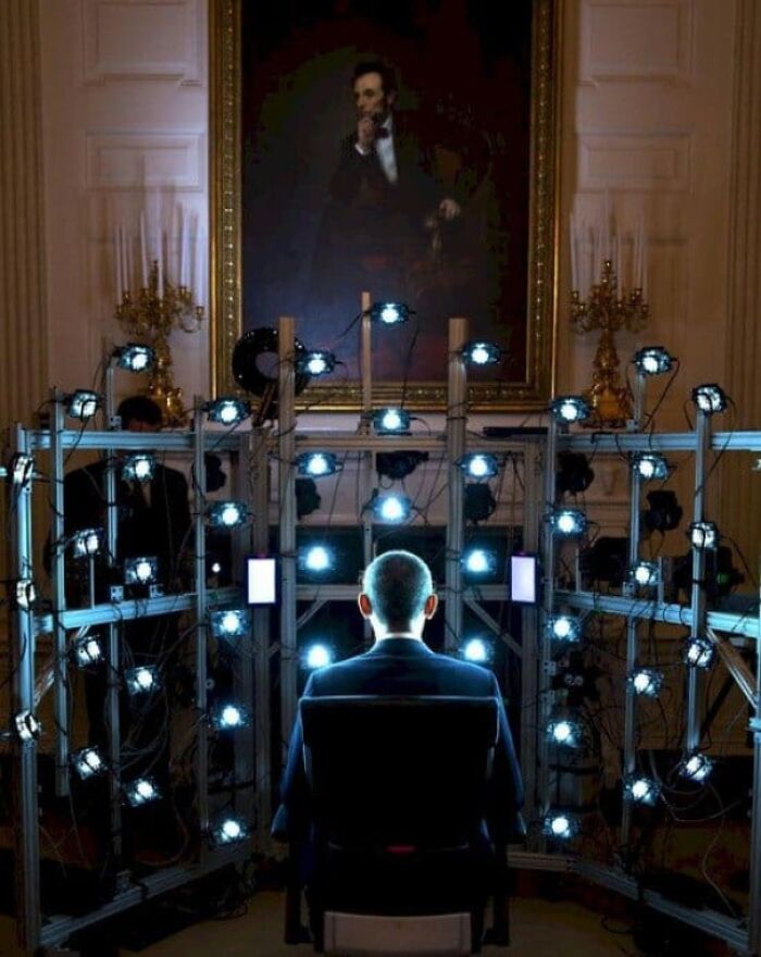 President Obama Sitting For The Very First Ever 3D Presidential Portrait
