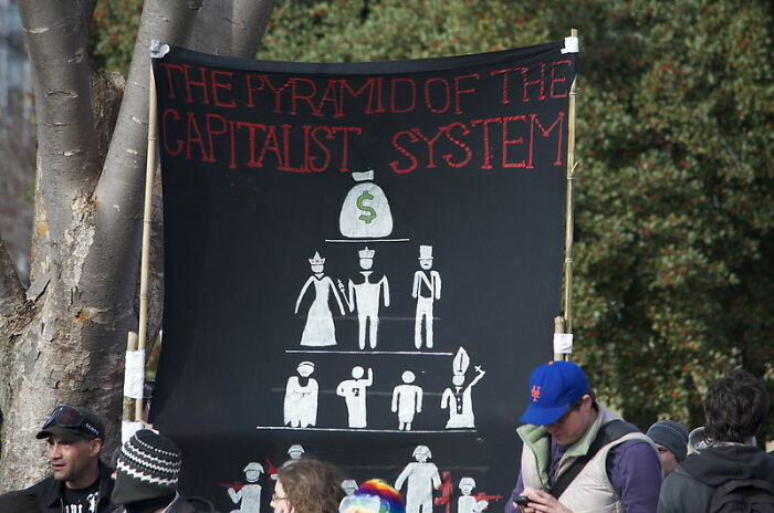 This Online Thread Has Folks Highlighting Times They Realized They Were Dating An Idiot (42 Tales)