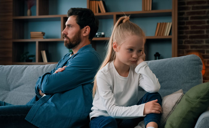 Mom Can't Believe Her Husband Suggested Her Daughter Sleep On The Couch, While His Daughter Gets A Whole Room To Herself Mom Can't Believe Her Husband Suggested Her Daughter Sleep On The Couch, While His Daughter Gets A Whole Room To Herself