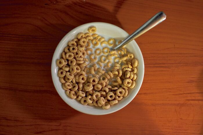 Person Asks "What Is Some ‘Poor People's Food’ That You Will Eat No Matter How Wealthy You Get?", And 30 Folks Deliver