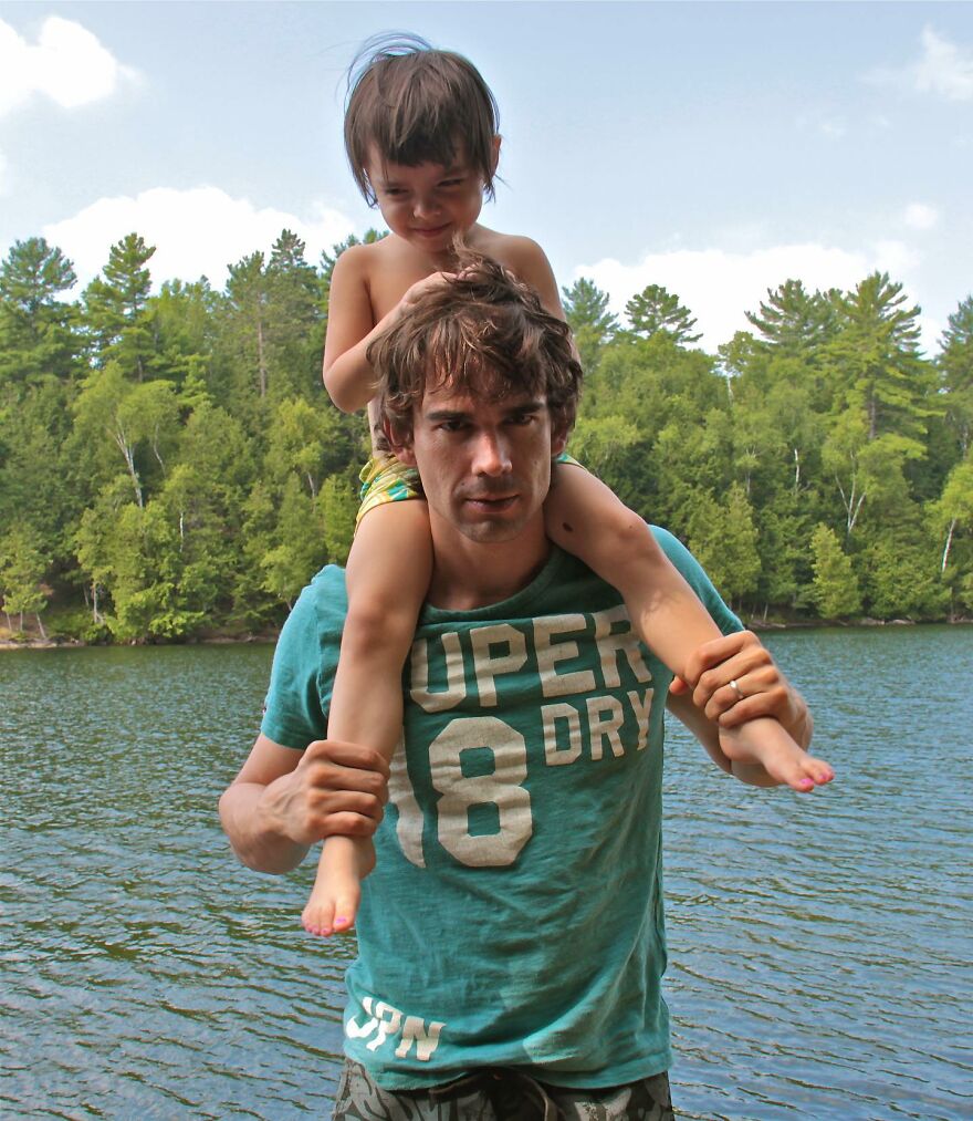 Study Reveals That Fathers Are Happier Than Mothers (25 Pics Of Celebrity Parents)